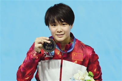 施廷懋勇夺冠军